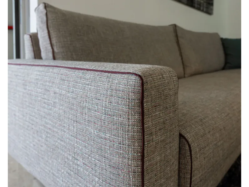 Divano Time tessuto in misto piuma  Artigianale a prezzo Outlet