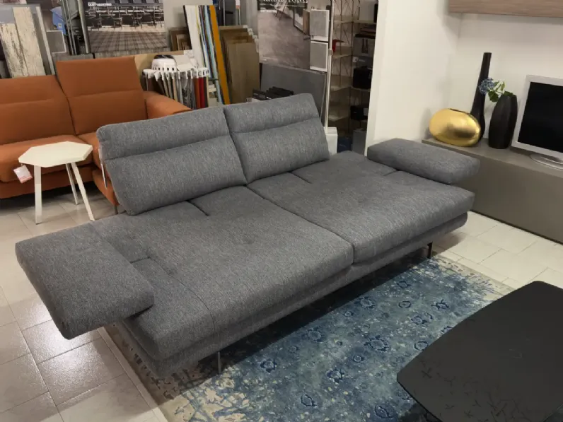 Divano Lineare Toby-wing Calia in Offerta Outlet a 2149 Euro