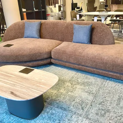 Divano design tessuto Vesper di Giorgetti con sconto del - 41%