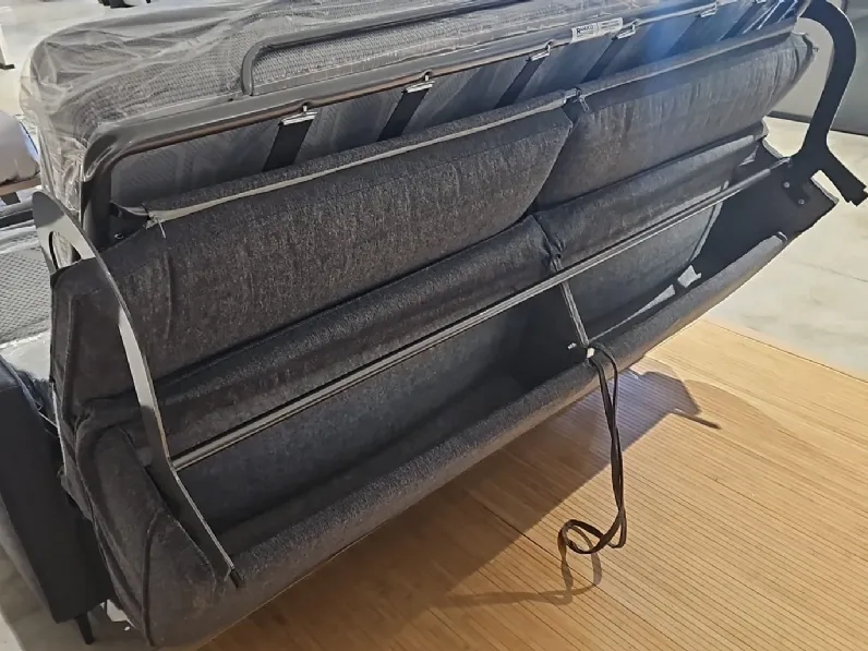 Divano Lineare Divano letto spirit Vitarelax in Offerta Outlet a 1550 Euro