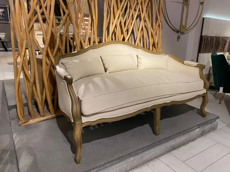 Divano lineare Linen di Karedesign a prezzo scontato