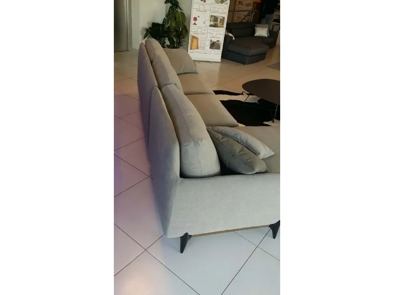 Outlet Divano Ditre Italia Elliot