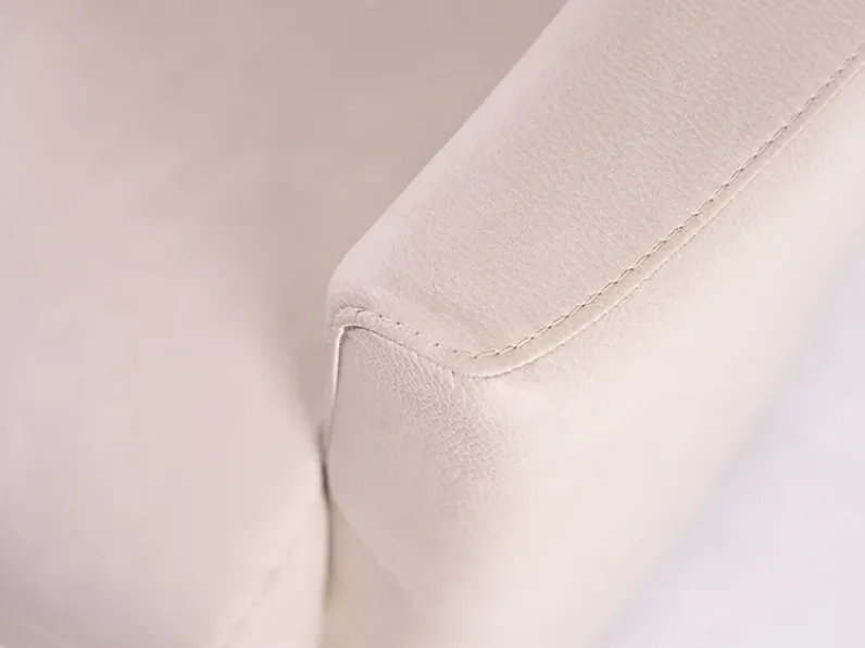 Poltrona in stile design Carmen Artigianale in Offerta Outlet
