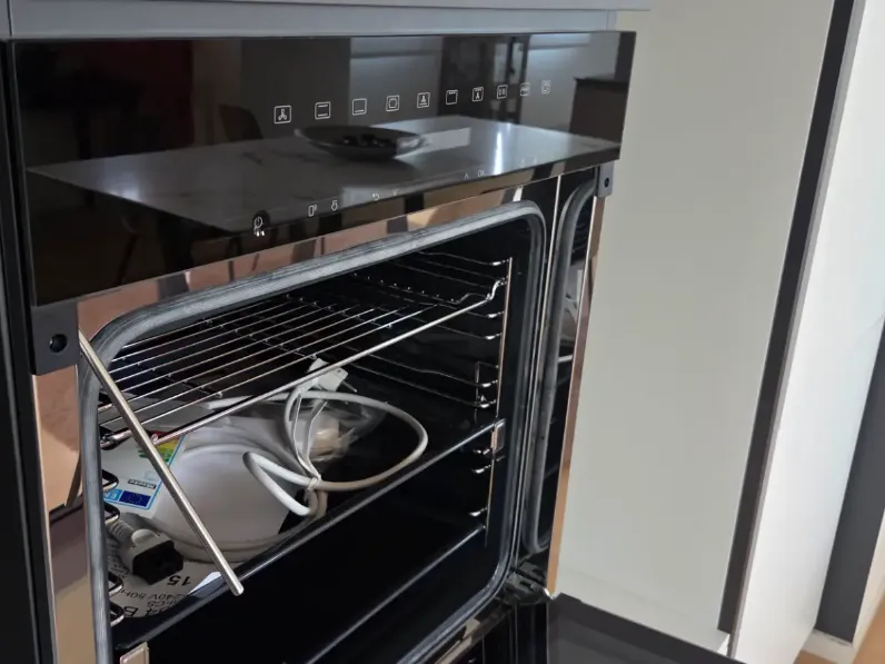 Forno modello Forno miele con vapore multifunzione  Mìele a prezzo scontato