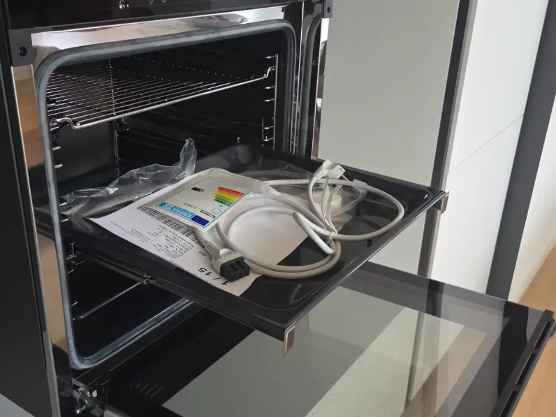 Forno modello Forno miele con vapore multifunzione  Mìele a prezzo scontato