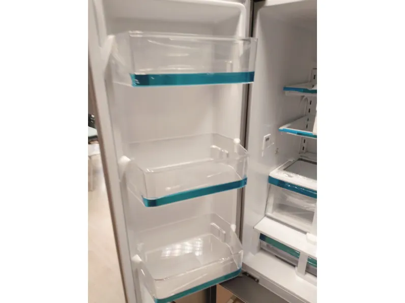 Frigorifero modello Ref904ffnxtc Bertazzoni in offerta