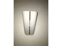 Scopri l'Offerta Outlet sulla Lampada da Parete Megaron Artemide! Una scelta di stile e qualit.