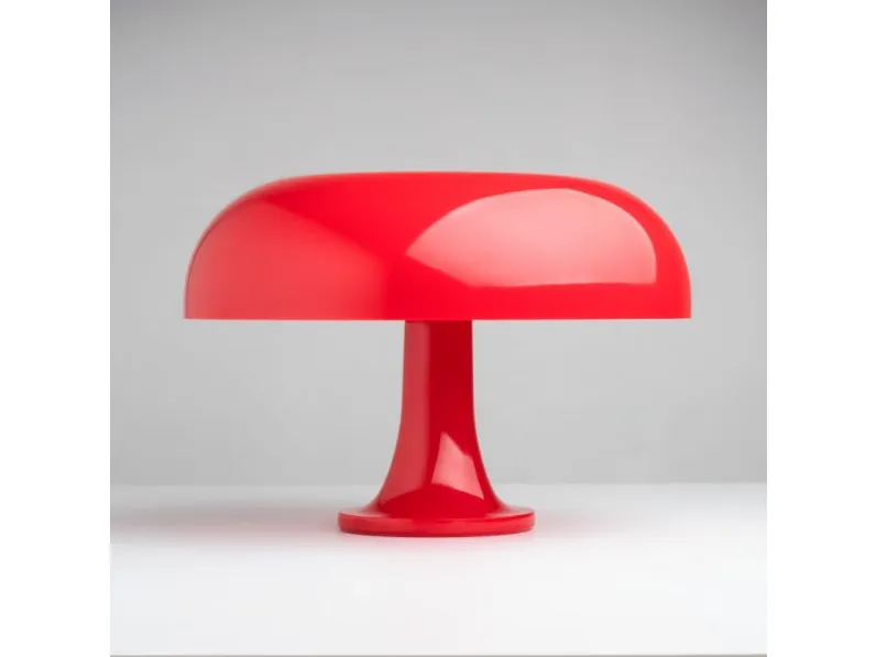 Lampada da tavolo Nessino rossa limited edition 2022 Artemide in Offerta  Outlet