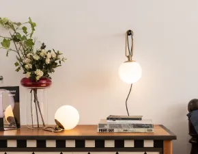 Lampada da parete Flos Orotund - Idee Luminose da luce alle tue emozioni