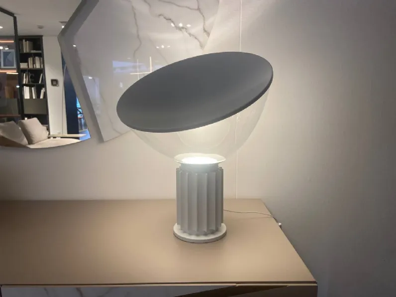 Da tavolo Taccia small Flos a prezzo Outlet 