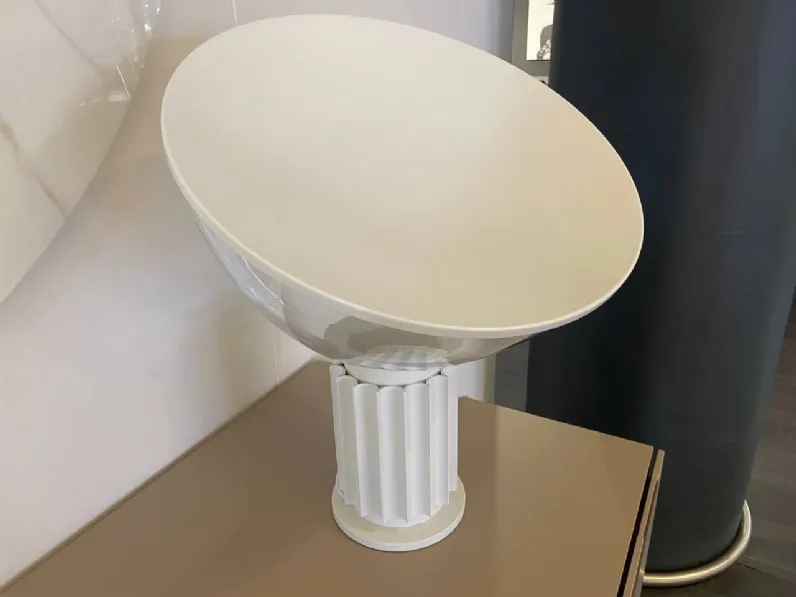 Da tavolo Taccia small Flos a prezzo Outlet 