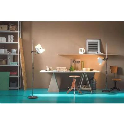 Da terra Linea light Triedo piantana stilnovo stile Moderna a prezzi outlet