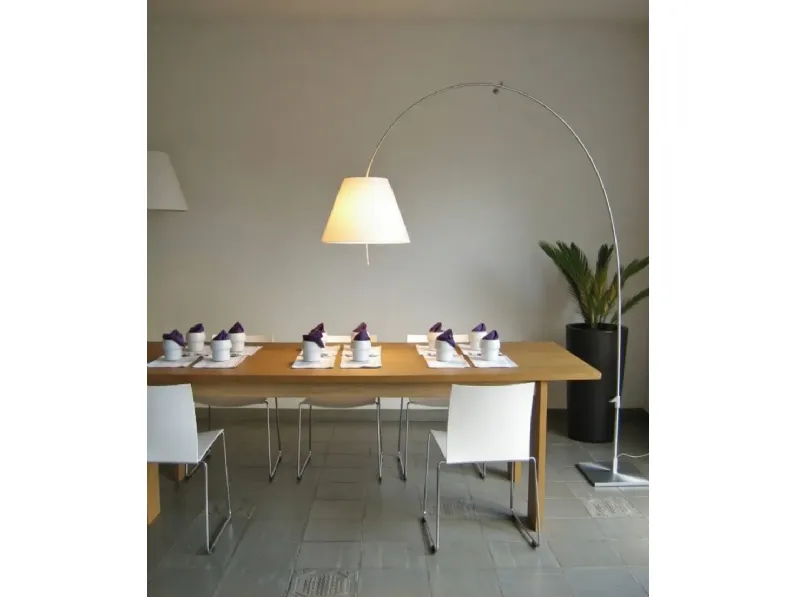 Lampada Costanza lady lampada da terra  Luceplan in OFFERTA OUTLET