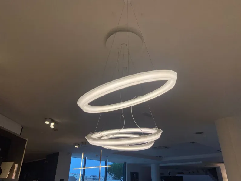 A sospensione Halo circular Collezione esclusiva a prezzo Outlet 