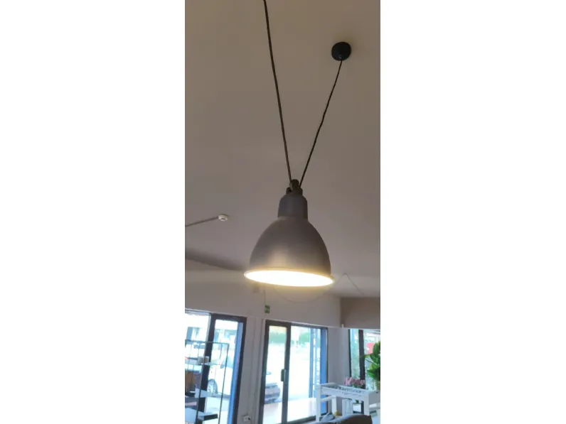 A sospensione Les acrobates 325 Dcw a prezzo Outlet 