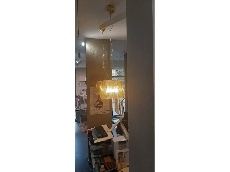 A sospensione stile Moderna Sospensione a soffitto ge Kartell a prezzi outlet