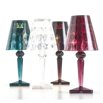 Da tavolo stile Design Battery Kartell in offerta
