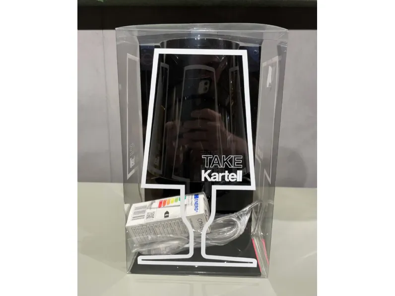 Da tavolo Kartell Take Nero con forte sconto