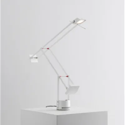 Da tavolo Tizio Artemide a prezzo Outlet 