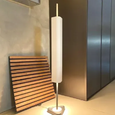 Da terra stile Moderna Emi floor Flos scontato