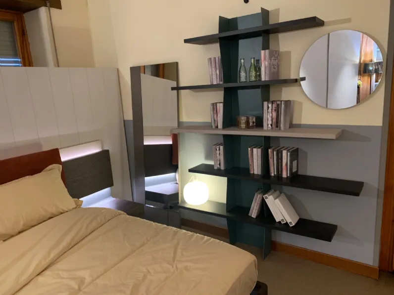 Letto matrimoniale con pediera Shiro Tomasella a prezzo scontato