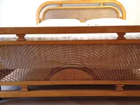 Letto in legno modello Ventaglio  di Artigianale scontato 65%