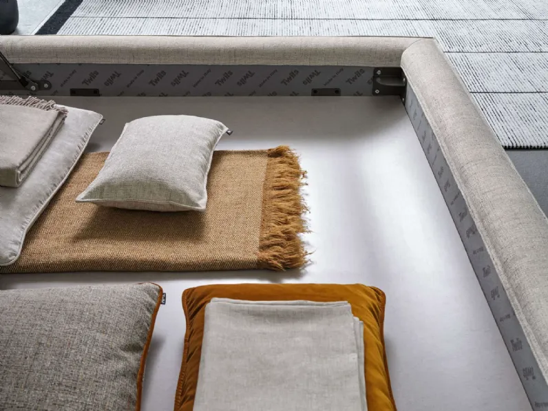 Letto imbottito modello Academy di Twils scontato 30%
