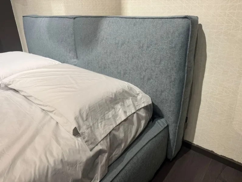Letto moderno Adele Gamma con un ribasso del 32%