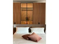Letto imbottito modello Alys di B&b italia scontato 27%