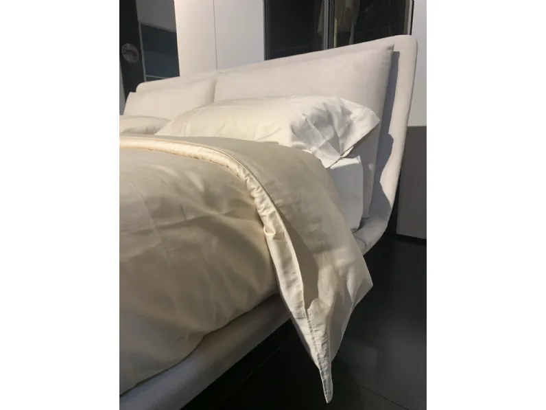 Letto imbottito modello Biggie 180x200 di Twils scontato 40%