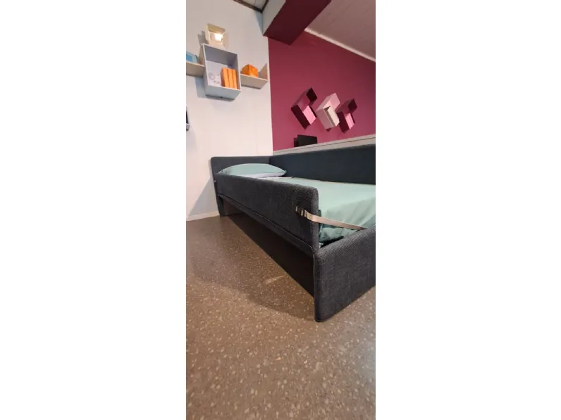 Letto imbottito con giroletto Bravo Moretti compact camerette a prezzo scontato