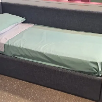 Letto imbottito con giroletto Bravo Moretti compact camerette a prezzo scontato