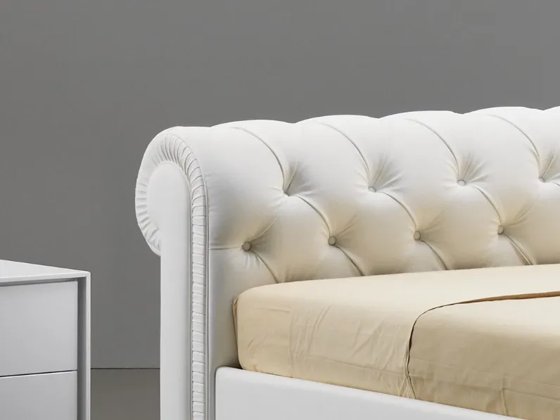 Letto matrimoniale Chester Art salotti con uno sconto IMPERDIBILE