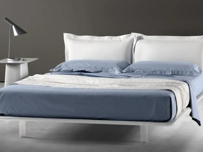 Letto imbottito con piedini * deep piano ortopedico Samoa a prezzo scontato