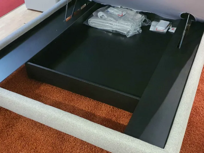 Letto design con contenitore Osaka new Noctis a prezzo scontato