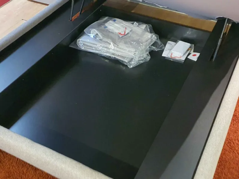 Letto design con contenitore Osaka new Noctis a prezzo scontato