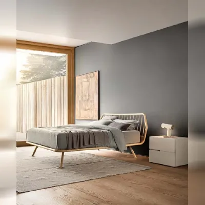 Letto design con gambe Trama e grazia  Pianca a prezzo ribassato