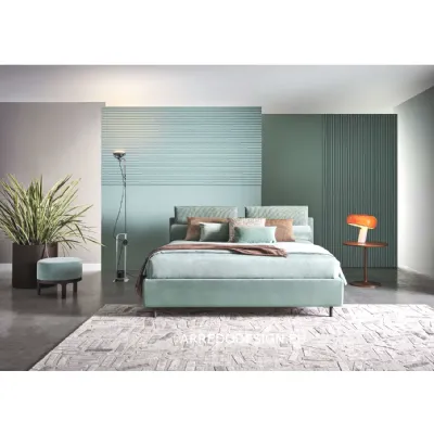 Letto matrimoniale design Frick Twils a prezzo ribassato