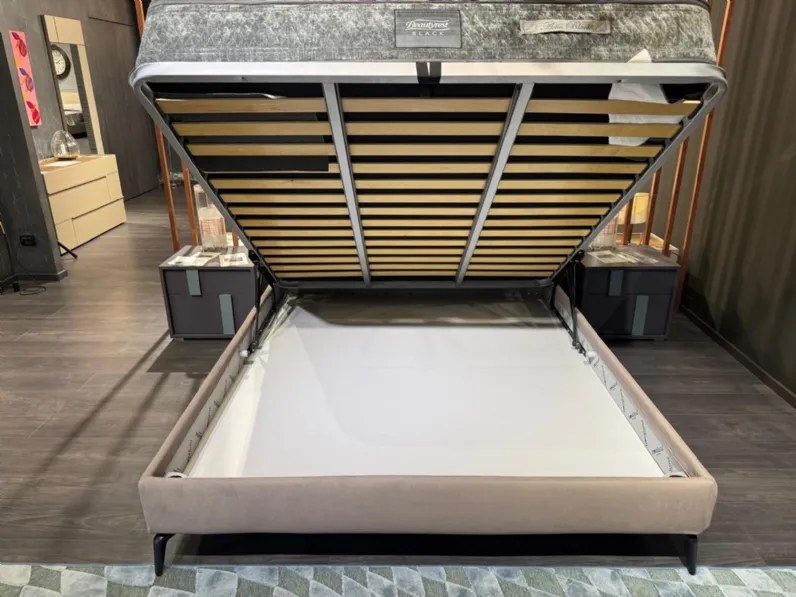 Letto design Lenox  Novaluna scontato 33%