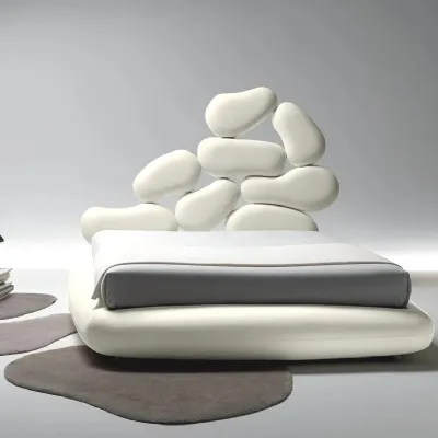 Letto imbottito modello Stones di Noctis scontato 36%