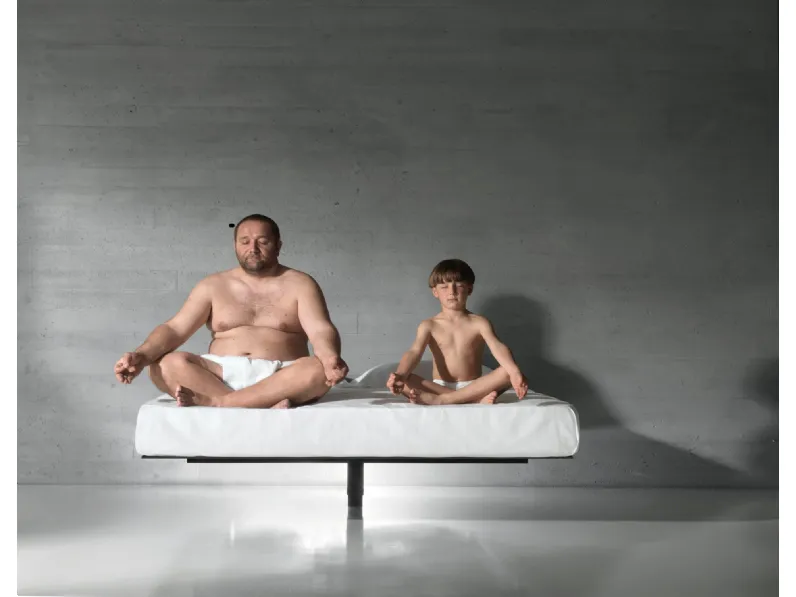 Letto design Fluttua di Lago SCONTATO 
