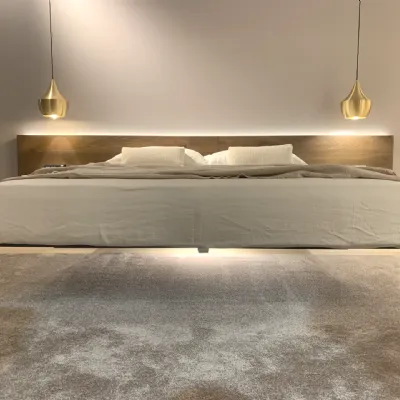Letto design Fluttua wildwood tabacco di Lago SCONTATO 