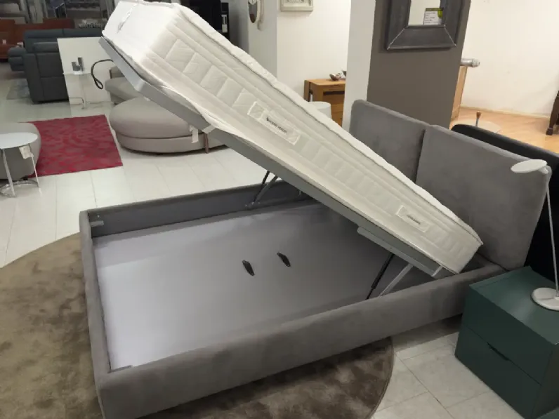 Letto matrimoniale con contenitore Form Samoa a prezzo scontato
