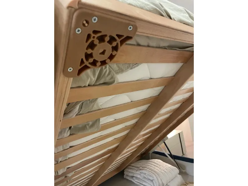 Letto imbottito modello Helene di Ergogreen scontato 25%