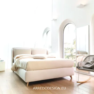 Letto matrimoniale design Hello Noctis a prezzo ribassato