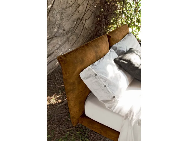 Letto matrimoniale design Gaber Veneran a prezzo scontato