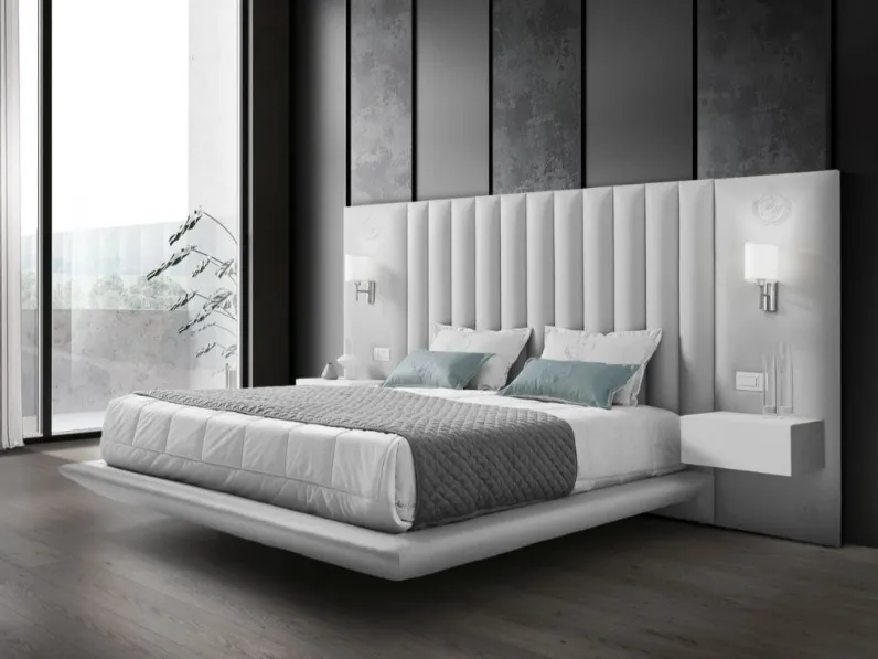 Letto matrimoniale maxi  completo di comodini e luci  di Md work scontato del 37%
