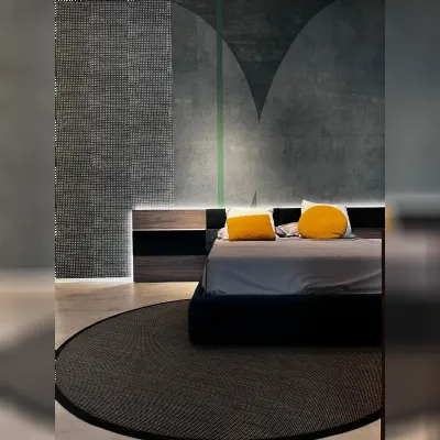 Letto imbottito modello Letto space di Novamobili scontato 30%