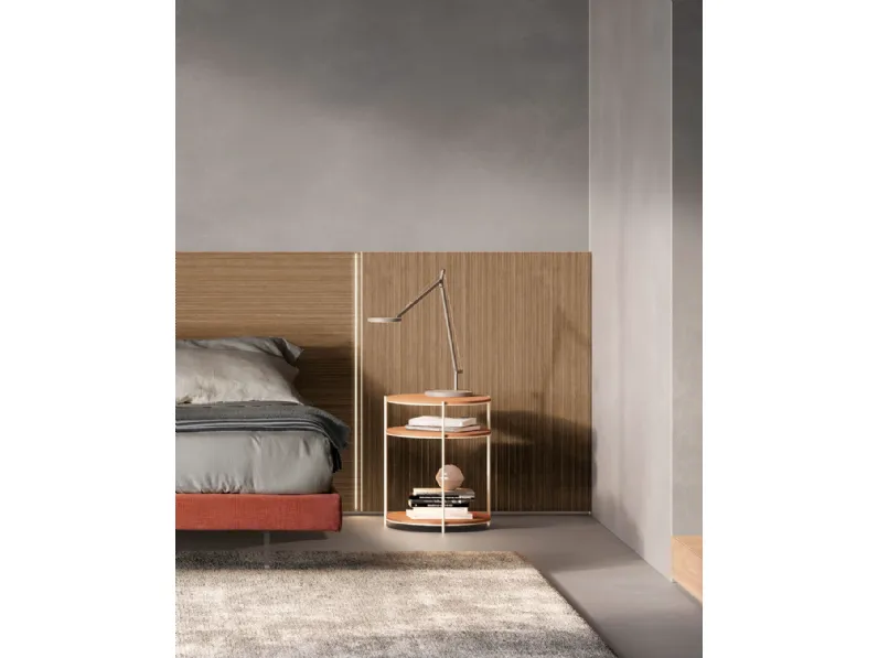 Letto imbottito modello Carrè di Adok scontato 17%