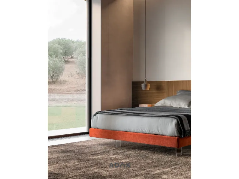 Letto imbottito modello Carrè di Adok scontato 17%